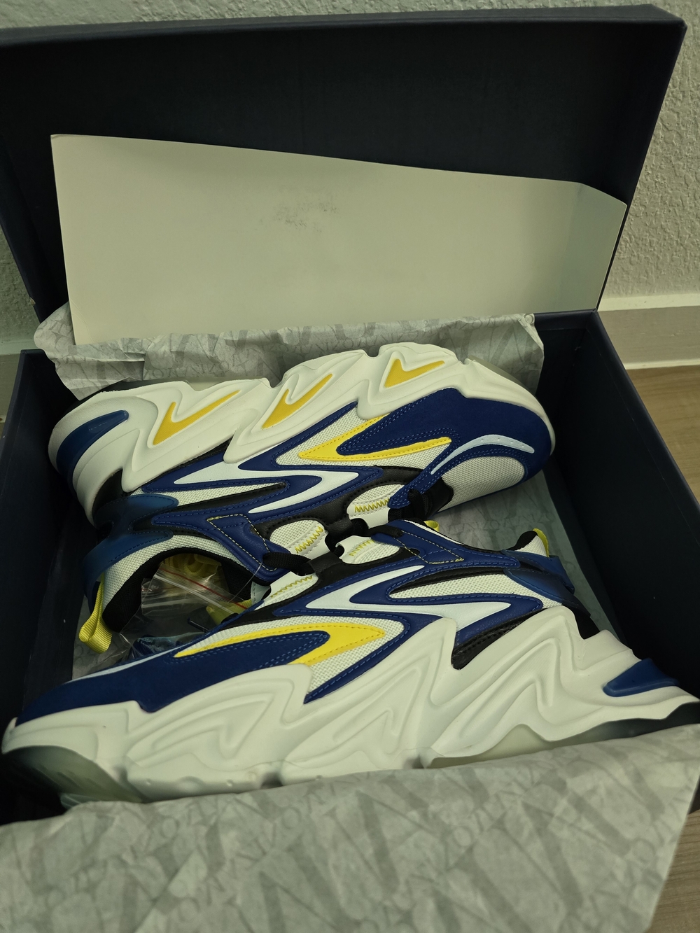 Mazino Blue and Yellow Athletic Sneakers